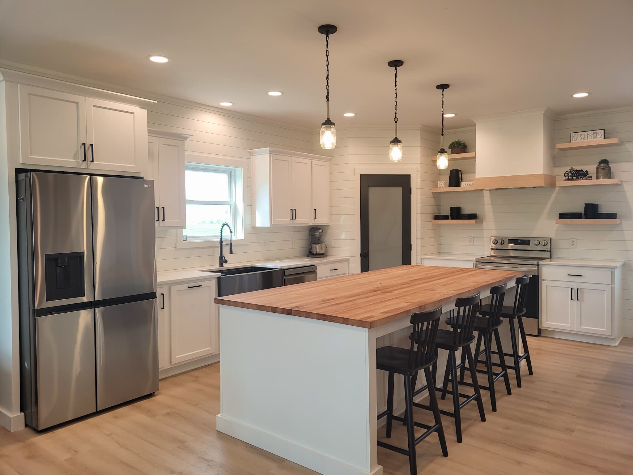 Custom kitchen cabinetry project 19