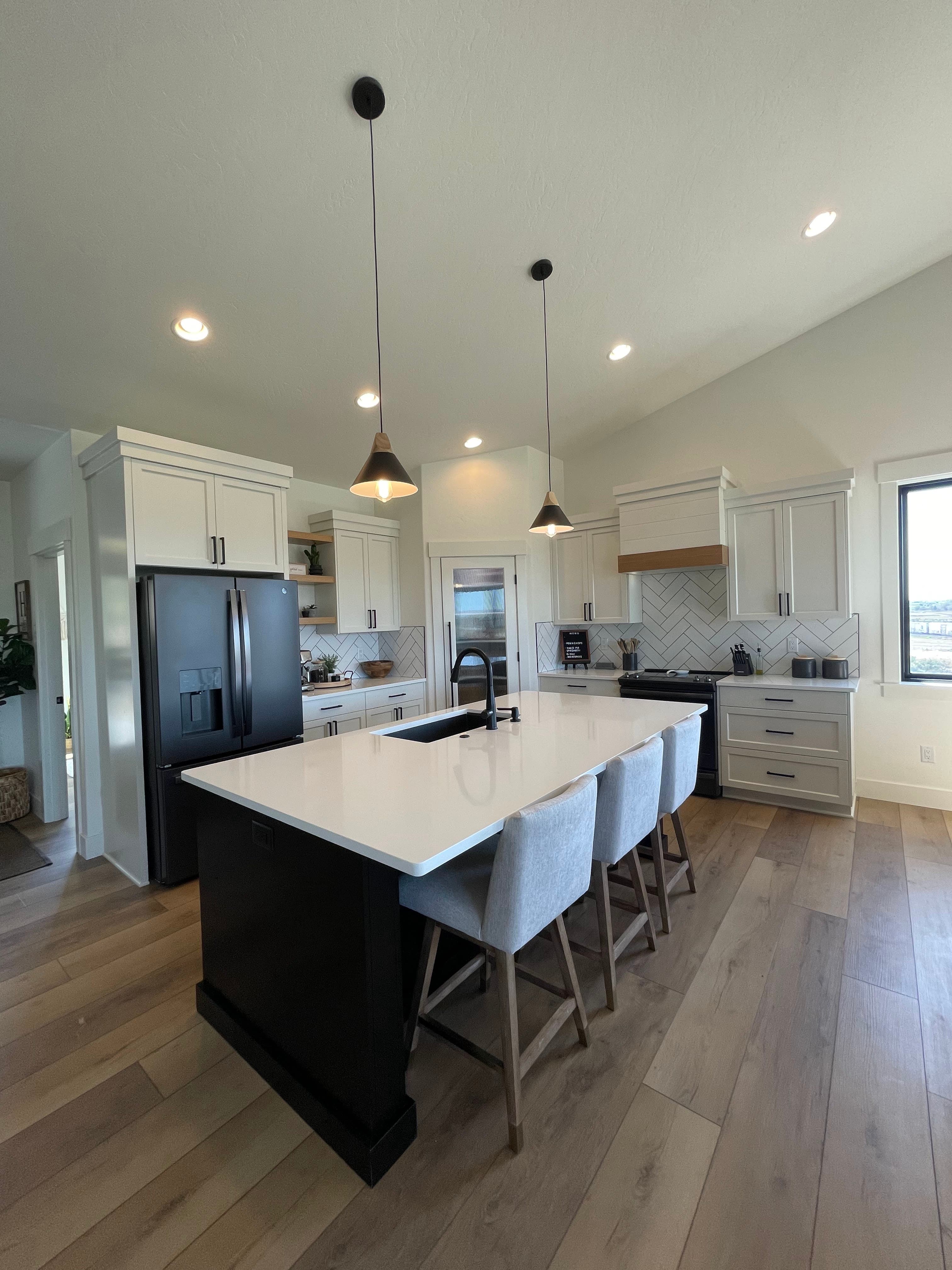 Custom kitchen cabinetry project 30