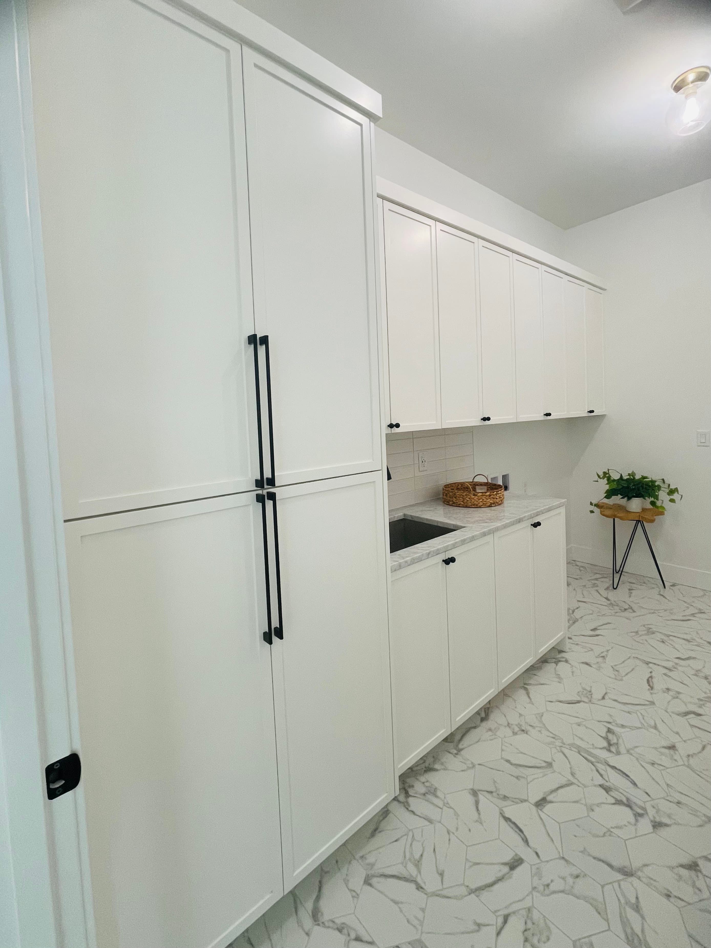 Custom laundry room cabinetry project 7