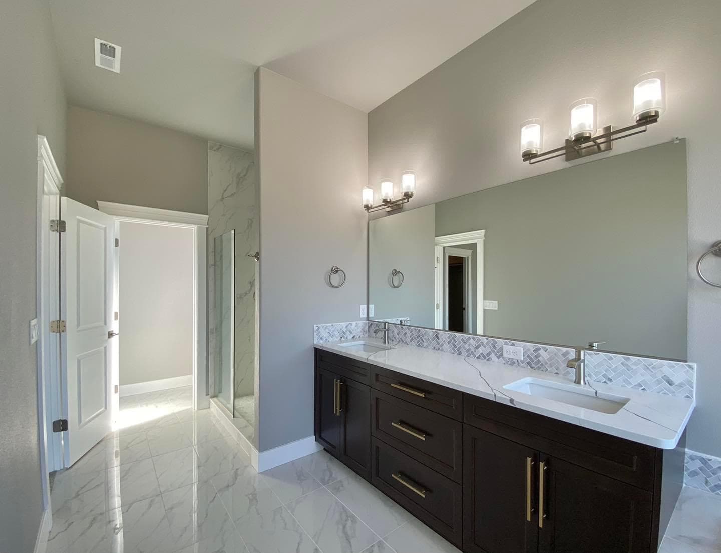 Custom bathroom vanity project 10